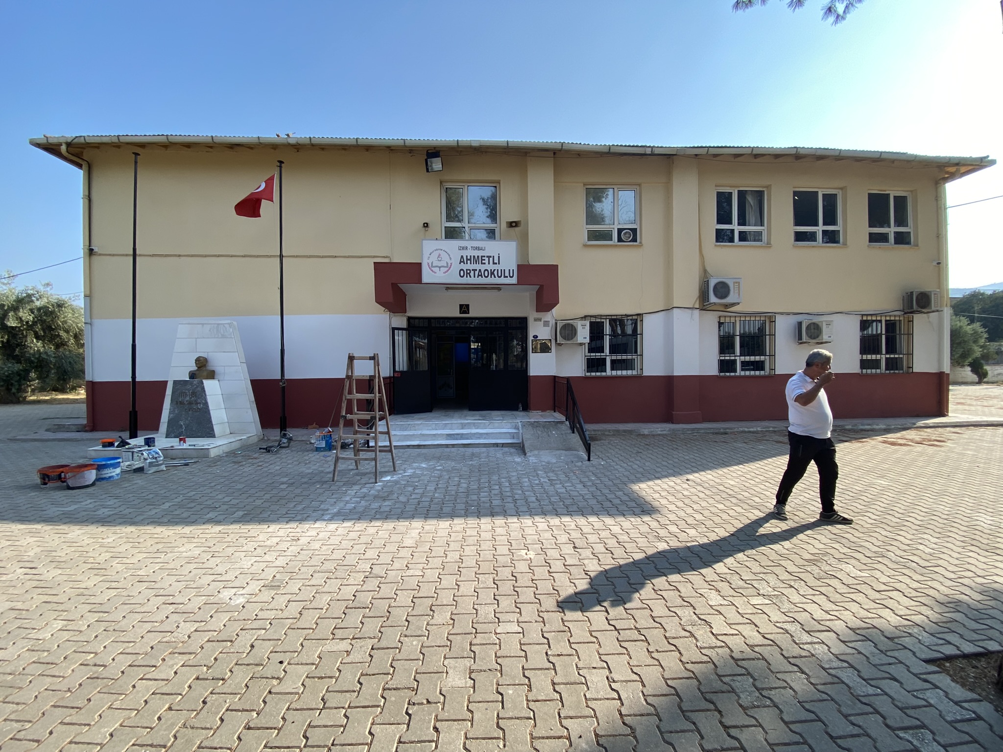 Okul Tadilatları Projesi